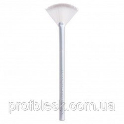 NYX Кисточка голограф д/стробинга Holographic Halo Micro